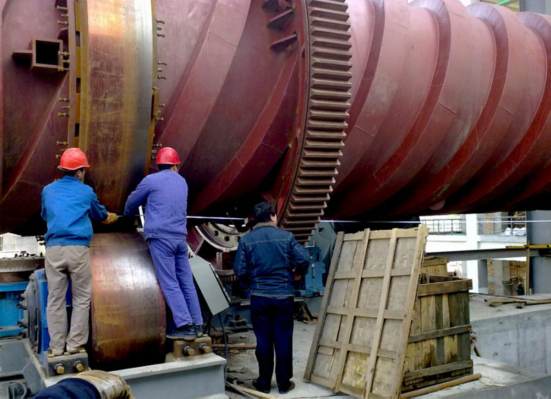 Maintenance et réparation d'équipements industriels lourds personnalisés